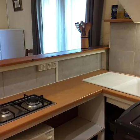 Tranquille Et Frais Proche Gare Au Rdc Appartement