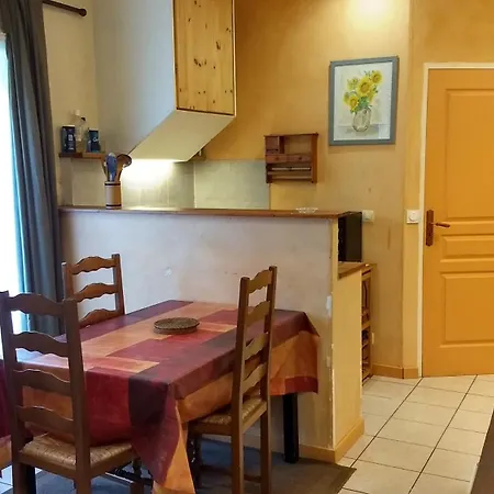 شقة Tranquille Et Frais Proche Gare Au Rdc *