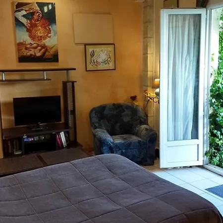 شقة Tranquille Et Frais Proche Gare Au Rdc