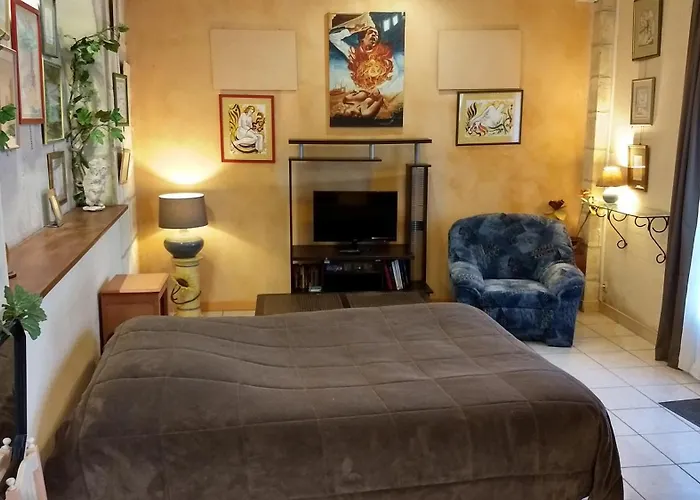 Tranquille Et Frais Proche Gare Au Rdc